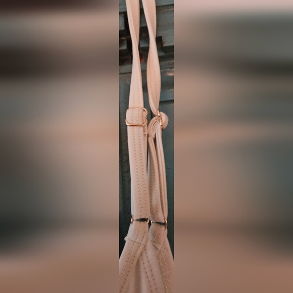 🌟White Cabana Del Sol One-Piece Cut Out Bathingsuit with Gold Accent Rings🌟 - Picture 2 of 5